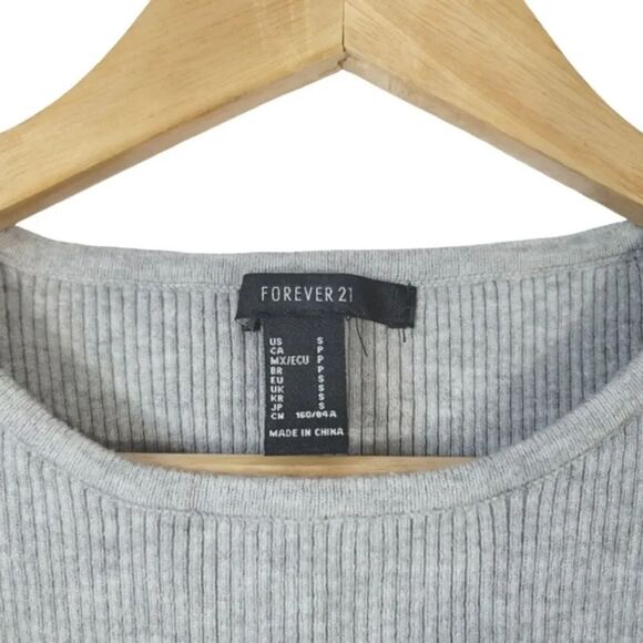 NEW Forever 21 Sheer Swiss Dot Puff Sleeve Rib Knit Sweater in Gray Size Small - Picture 9 of 13